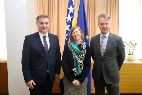 Predsjedavajući Predstavničkog doma PSBiH dr. Denis Zvizdić sastao se s ambasadorom Ujedinjenog Kraljevstva Velike Britanije i Sjeverne Irske u BiH